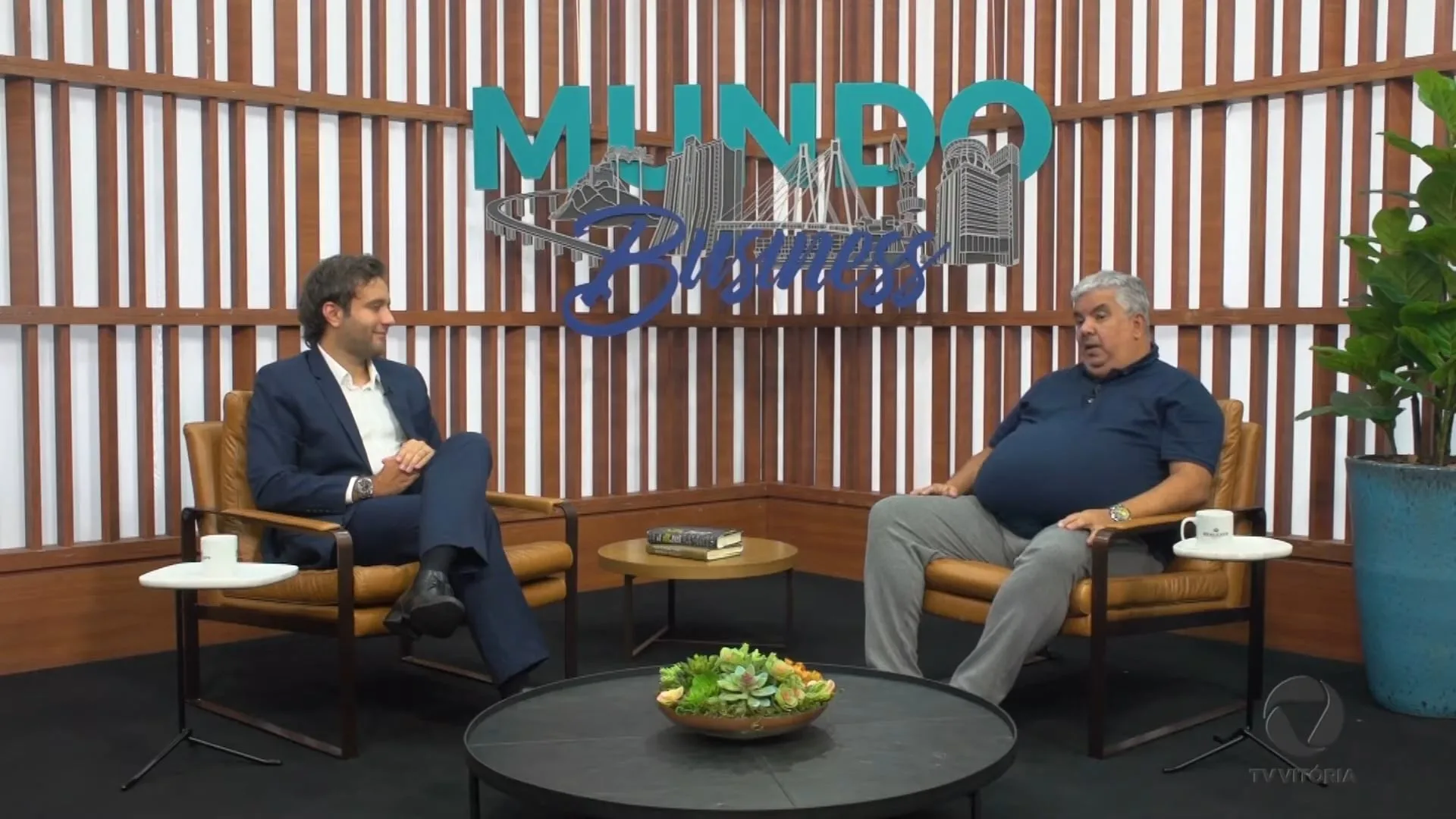 Ricardo Frizera conversa com o CEO da Rede Meridional, Antonio Benjamin, e com os diretores Fábio Frank e Marcus Leitão