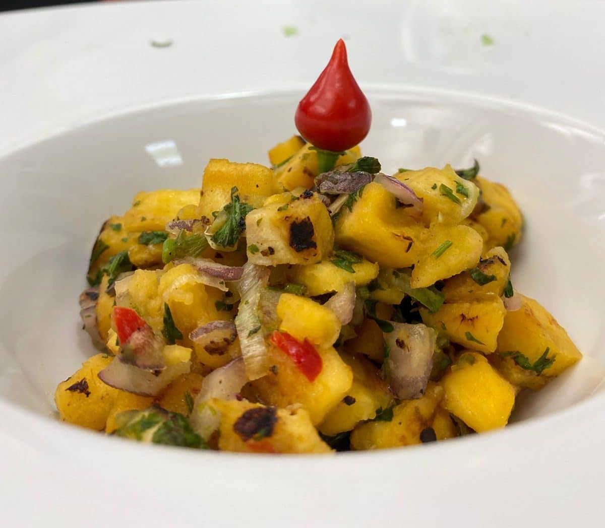 Saboroso Ceviche de Alho poró com banana da terra