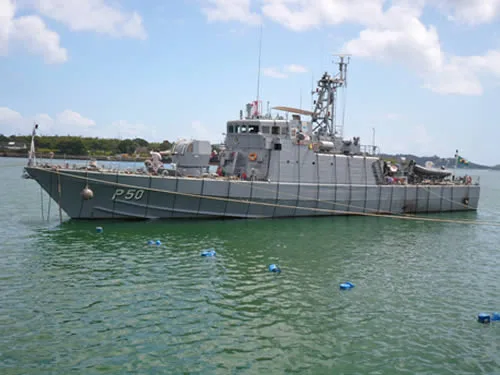 Navio da Marinha atraca no Porto de Vitória para visitação gratuita neste domingo