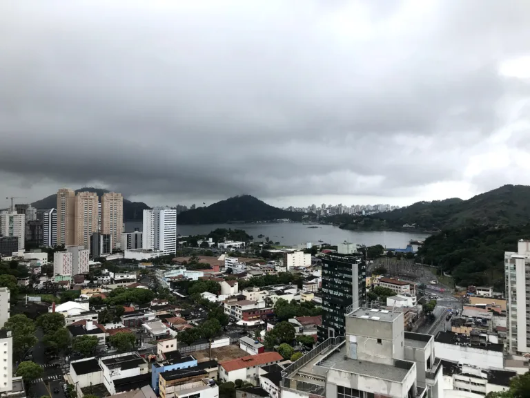 Alerta para mais chuva forte e raios a partir desta quinta-feira no Espírito Santo