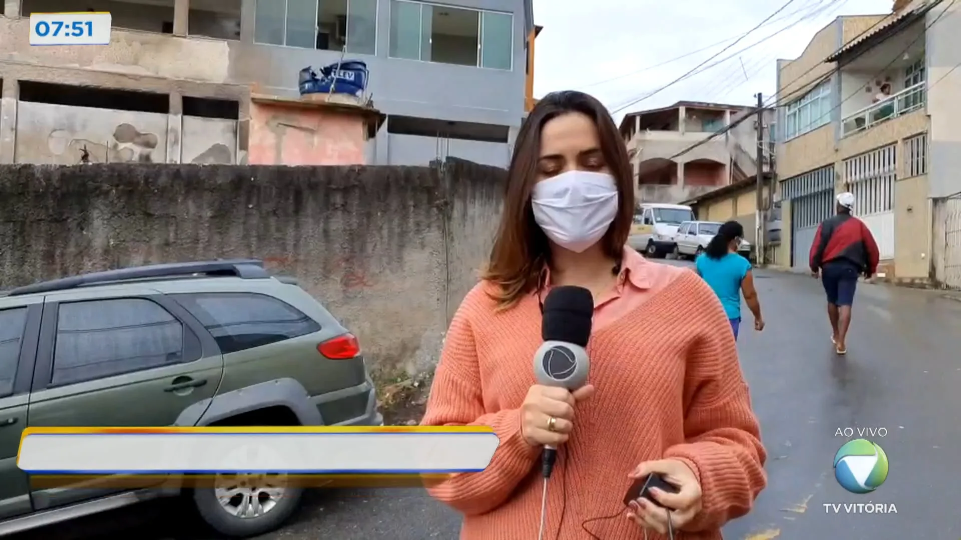 Incêndio destrói casa em Cariacica