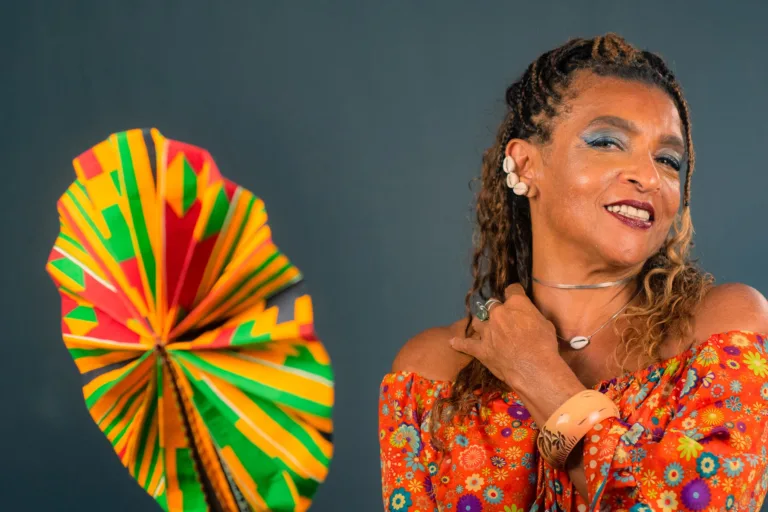 "Sempre quis ser um orgulho capixaba", diz Elisa Lucinda, que receberá homenagem em festival