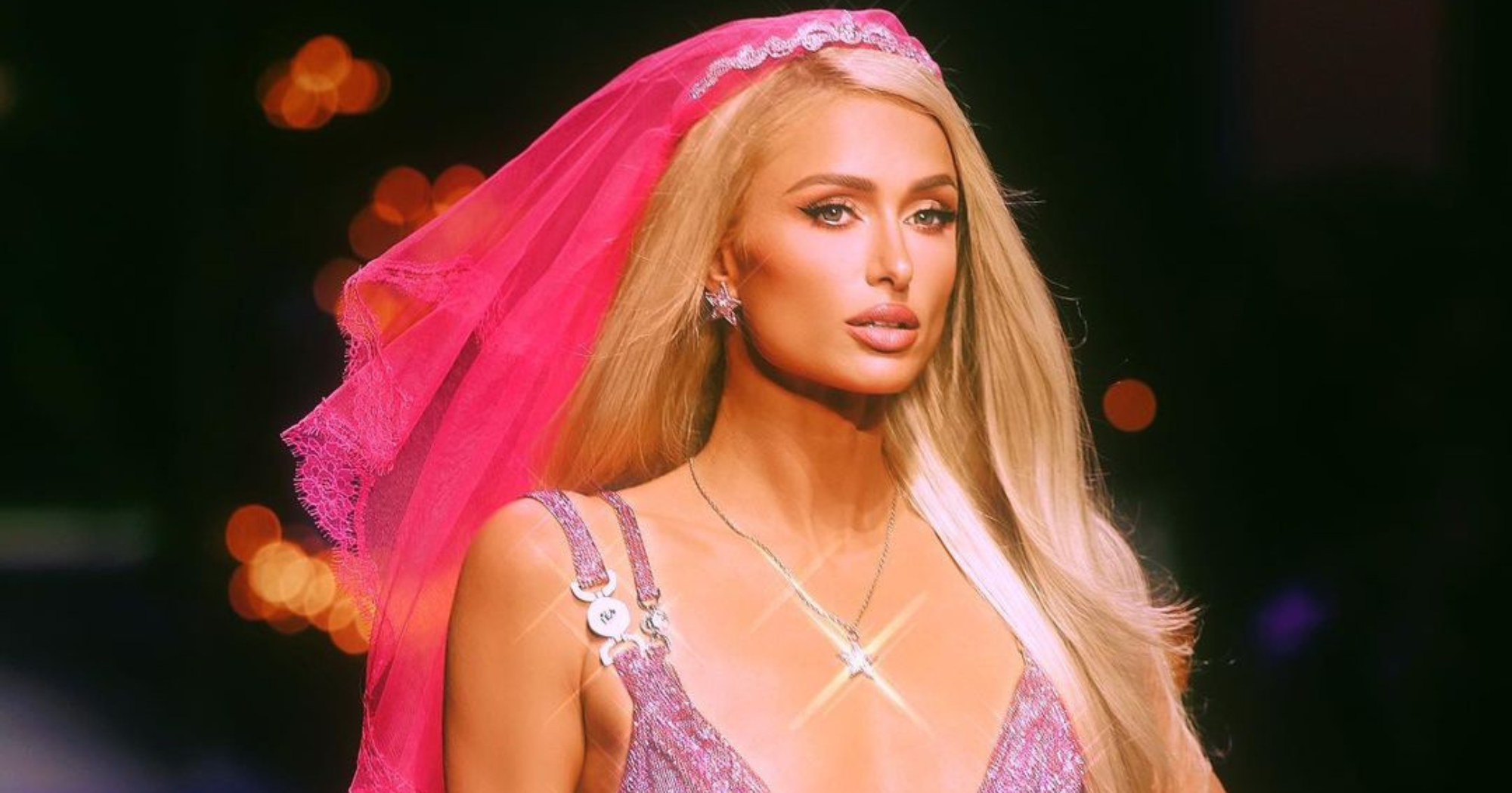 Paris Hilton revela que foi algemada e abusada aos 16 anos em internato