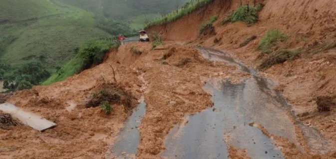 Chuva diminui, mas acessos às comunidades rurais seguem interditados no ES