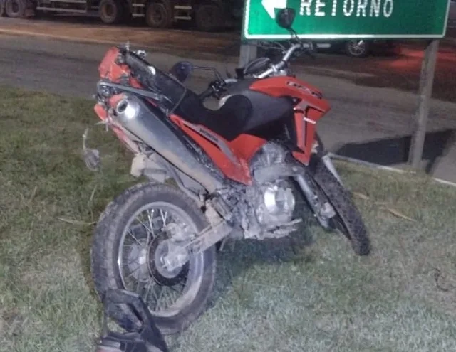 Dois pedestres morrem atropelados por motociclistas no interior do ES