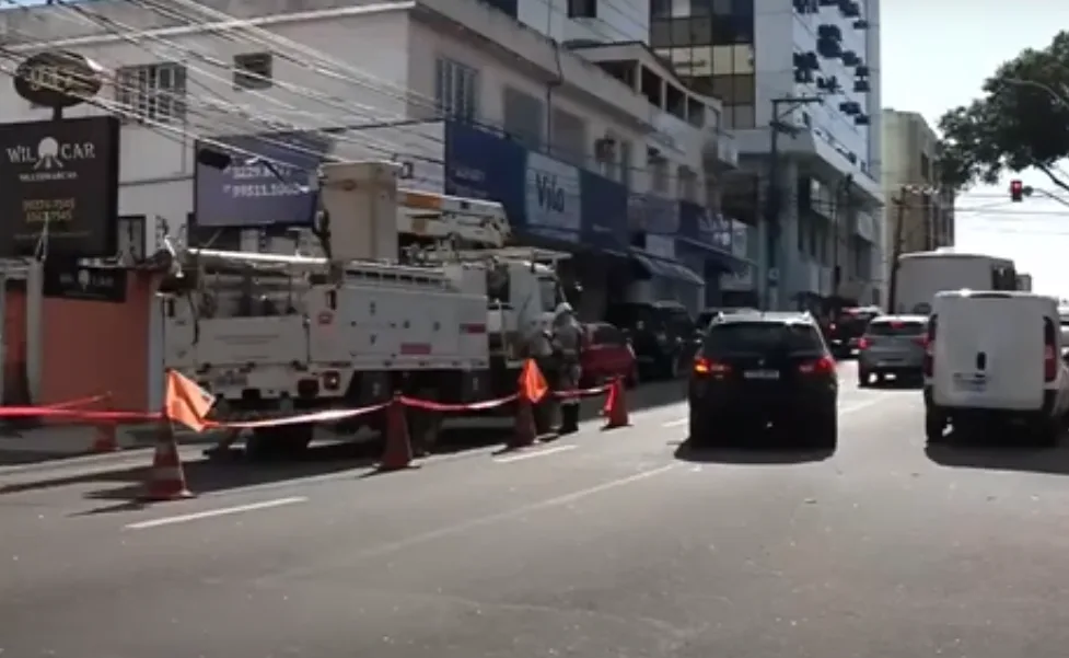 Comerciantes do Centro de Vila Velha relatam queda de energia e reclamam de prejuízos