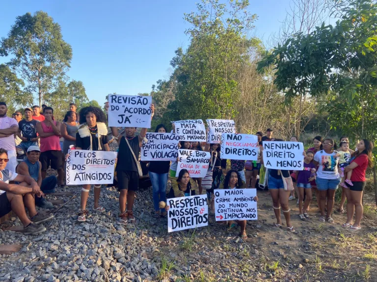 Indígenas liberam ferrovia em Aracruz após quase um mês de bloqueio