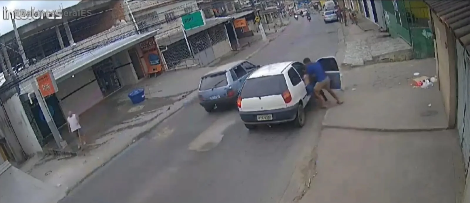 VÍDEO | Jovem é sequestrada pelo ex e fica 2 horas sob ameaça dentro de carro em Cariacica