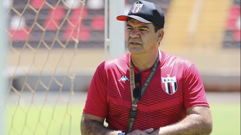 Botafogo-SP confirma o técnico Moacir Júnior para o lugar de Claudinei Oliveira