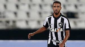 Cria da base, volante Caio Alexandre vive expectativa por estreia no Botafogo