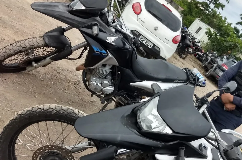 Noite movimentada! Homem é preso e duas motos são apreendidas após perseguição na Serra