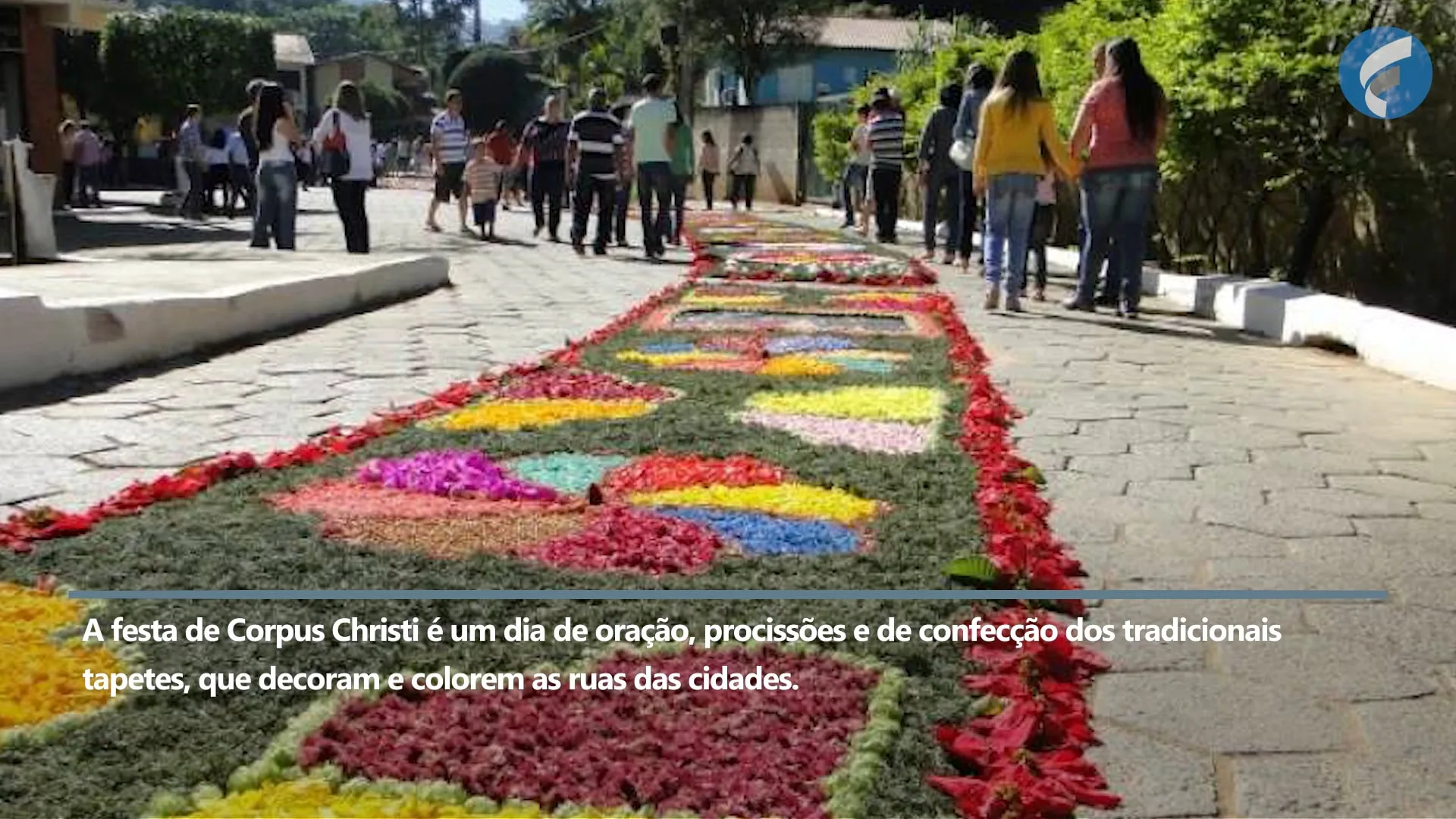 Corpus Christi: data é celebrada com missas online, procissões com carros e sem tapetes