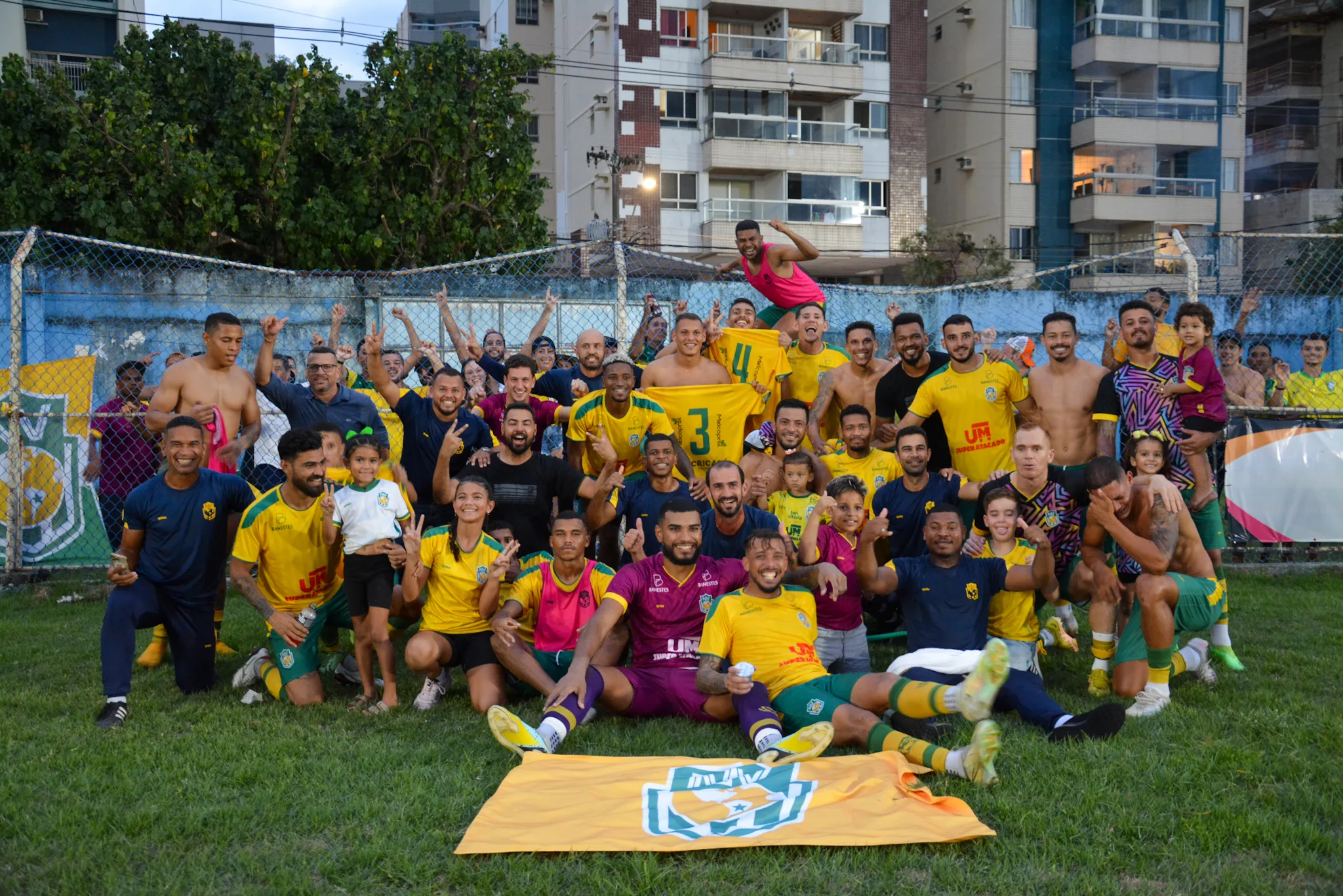 Nos pênaltis, Nova Venécia derrota o Vitória e está na final do Capixabão 2023