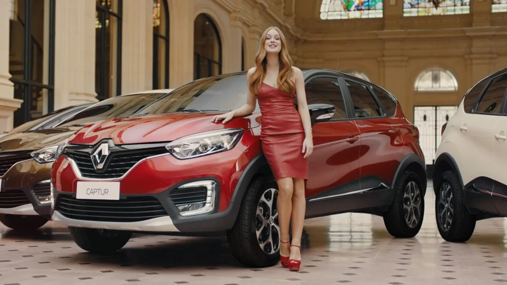 Marina Ruy Barbosa apresenta a Captur Week da Renault