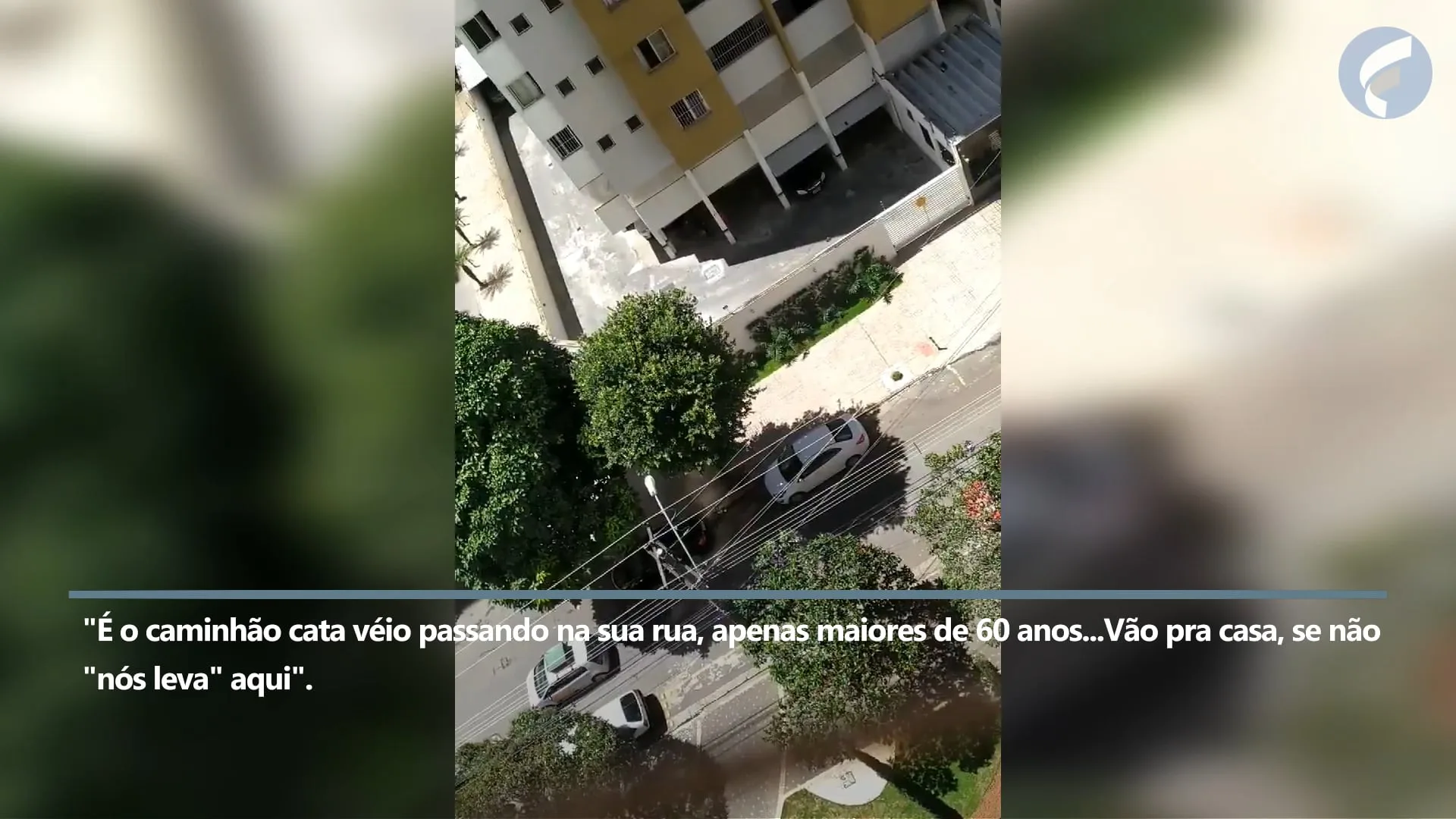 “Caminhão cata véio” alerta para que idosos fiquem em casa