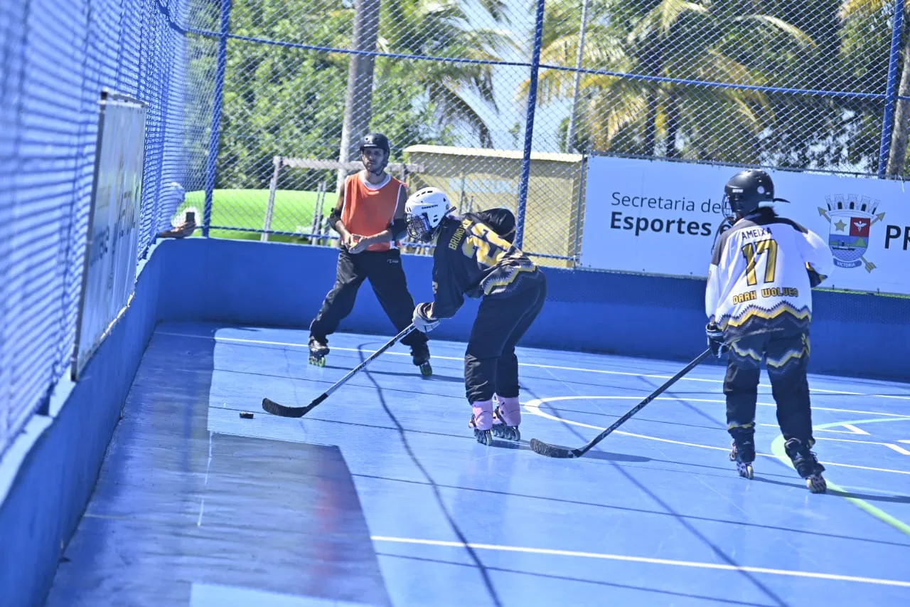 Vitória ganha primeira quadra de hóquei do ES