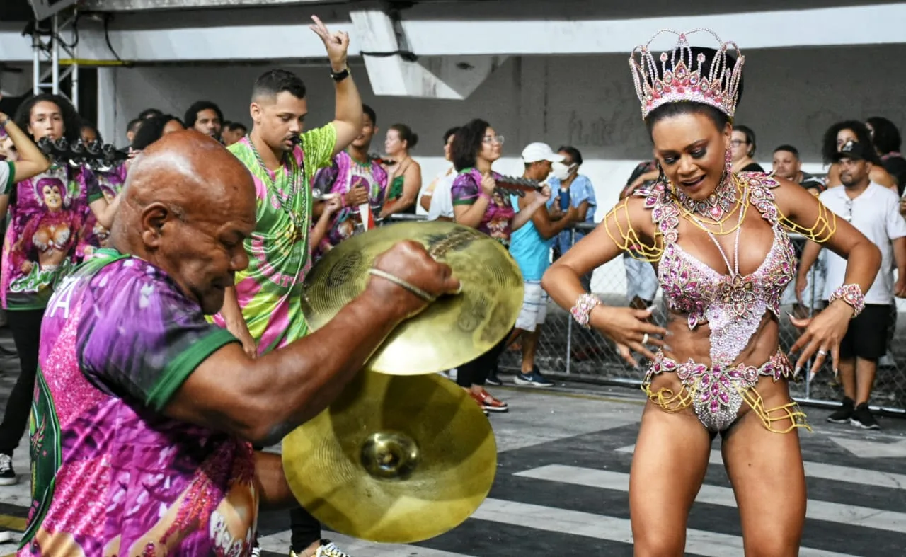 Confira tudo que você precisa saber sobre o Carnaval de Vitória