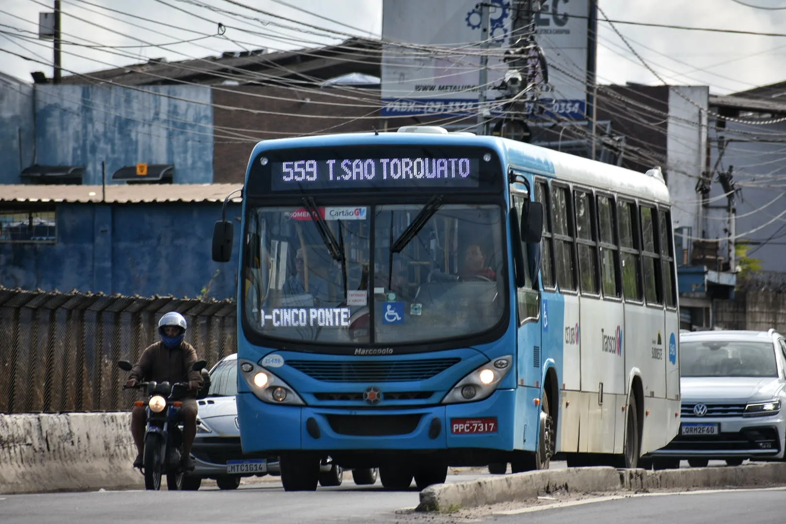 Em 24h, pelo menos 3 pessoas foram assaltadas em ônibus na Grande Vitória