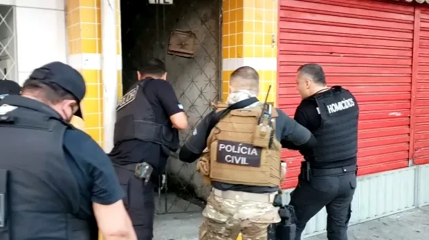 Polícia realiza operação contra tráfico de drogas e homicídios no ES