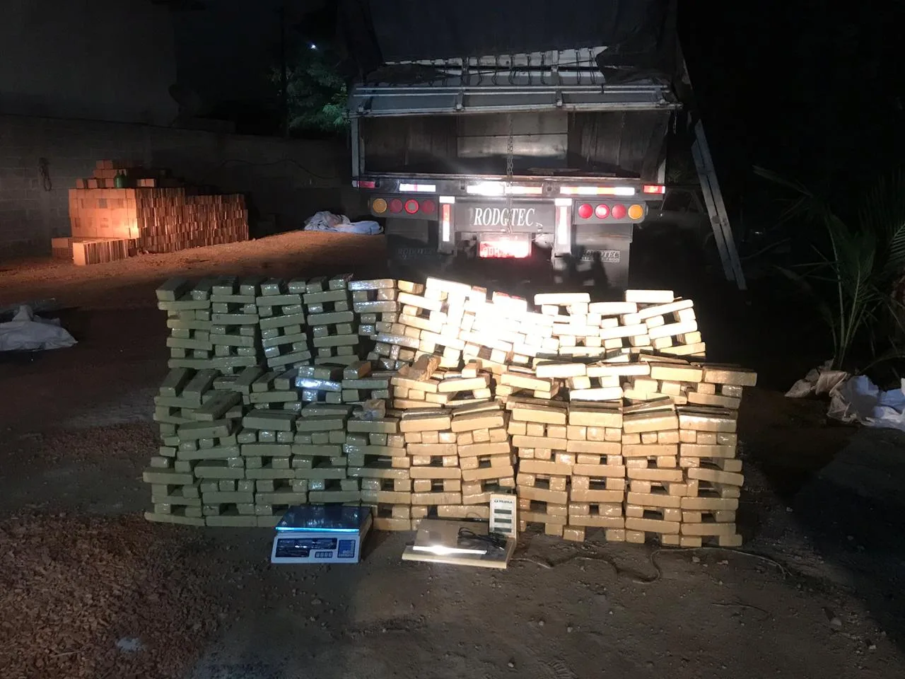 Polícia apreende cerca de 600 kg de maconha na Serra