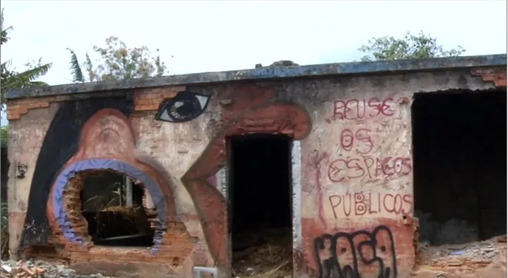 Obras abandonadas servem de abrigo para criminosos e usuários de drogas em Ilhas das Flores