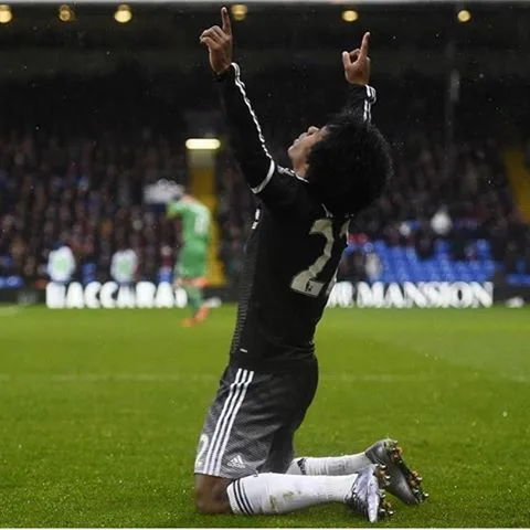 Willian marca, Chelsea goleia o City e avança às quartas da Copa da Inglaterra