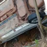Carro desliza no barro e despenca de ponte em Presidente Kennedy