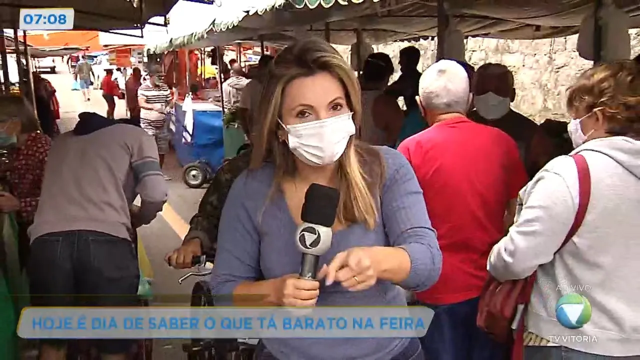 Tá barato! Alface, banana e coentro com preço bom