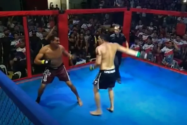 VÍDEO | Prefeito leva briga política com ex-vereador para o ringue e luta MMA com o opositor