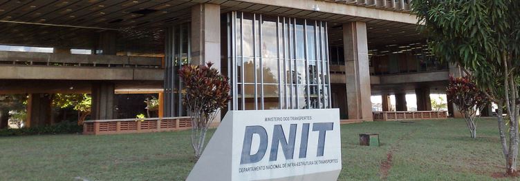 Dnit solicita concurso para 367 vagas em quatro carreiras