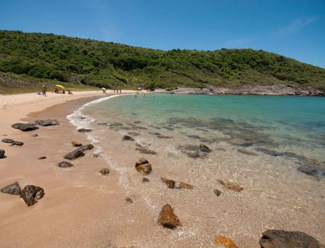 Jovem é puxado por onda e morre afogado em Guarapari