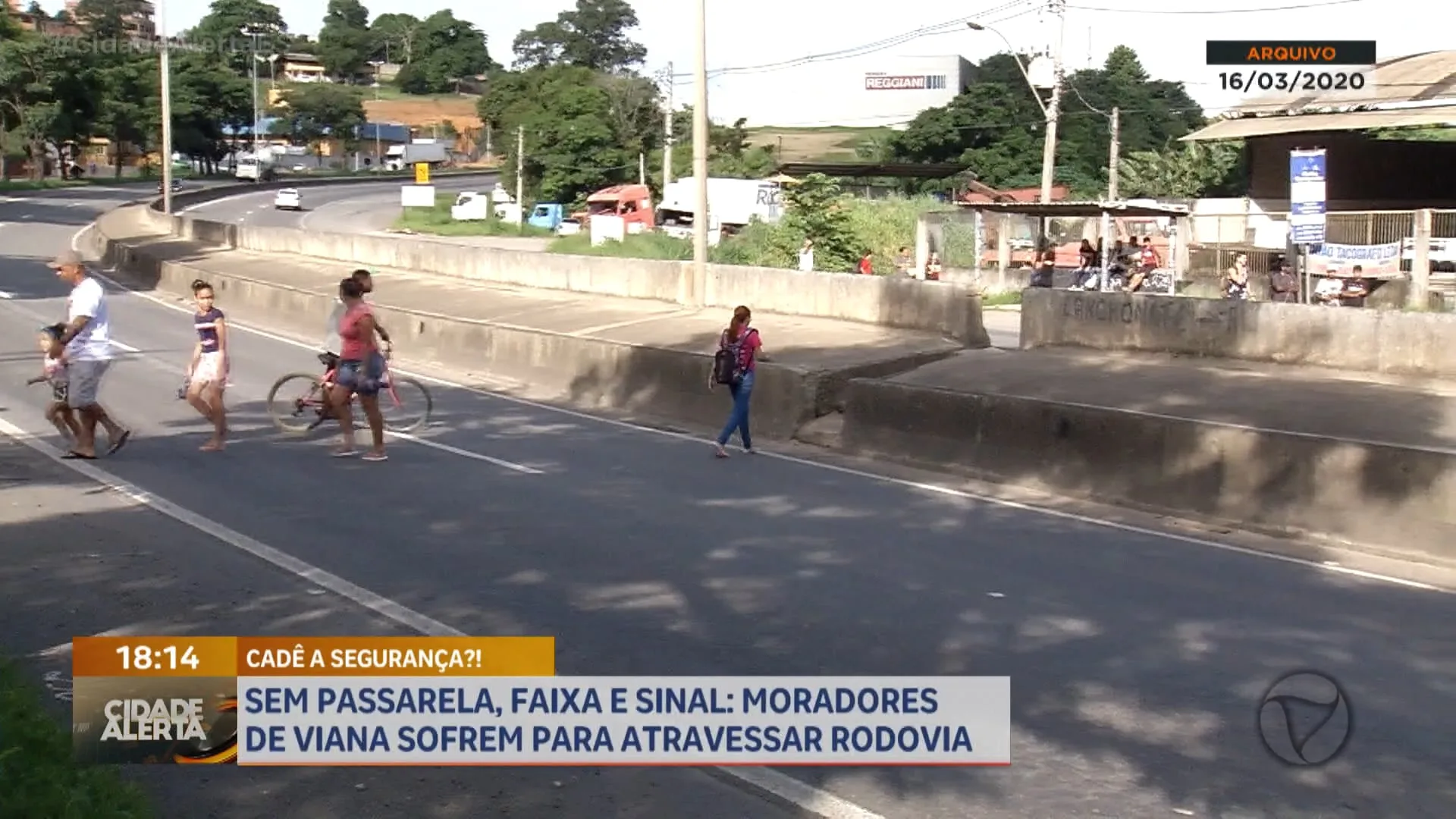 E a passarela do bairro Universal sai ou não? O Trailer da Cidade voltou ao bairro