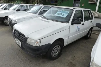 LEILÃO DE VEÍCULOS -LOTE 7-FIAT UNO