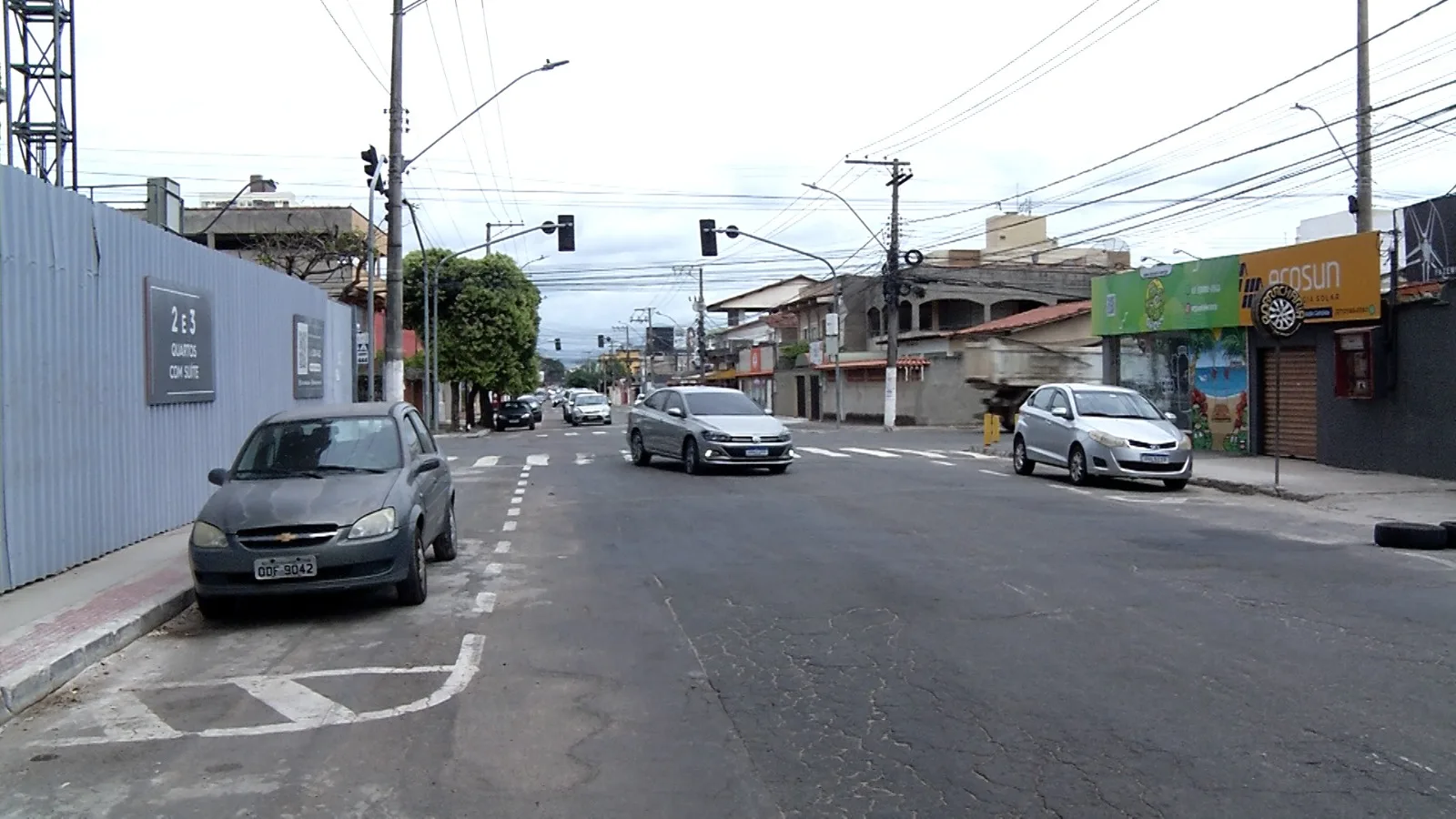 Ladrões usam submetralhadora para render motorista de aplicativo em Vila Velha