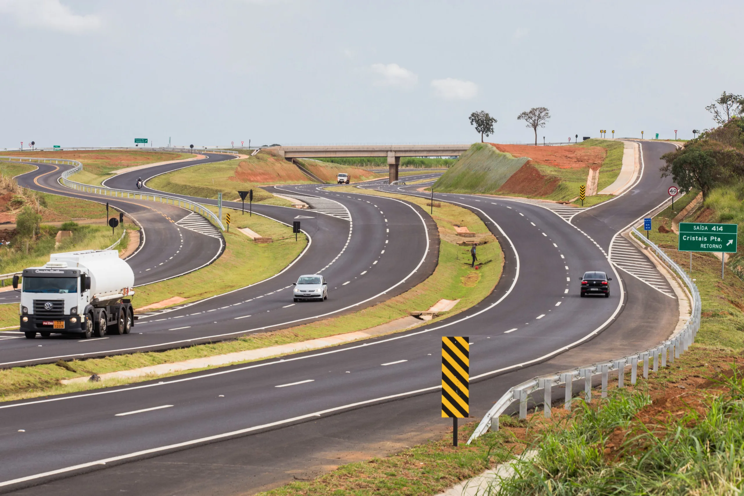 O Governador do Estado de São Paulo Geraldo Alckmin, participou da Entrega da Duplicação e Melhorias da SP-334 do km 413 ao km 421, com a implantação de dois dispositivos – km 414 e km 420 + 400. Local: Cristais Paulista/SP. Data: 21/04/2017. Foto: Alexandre Carvalho/A2img