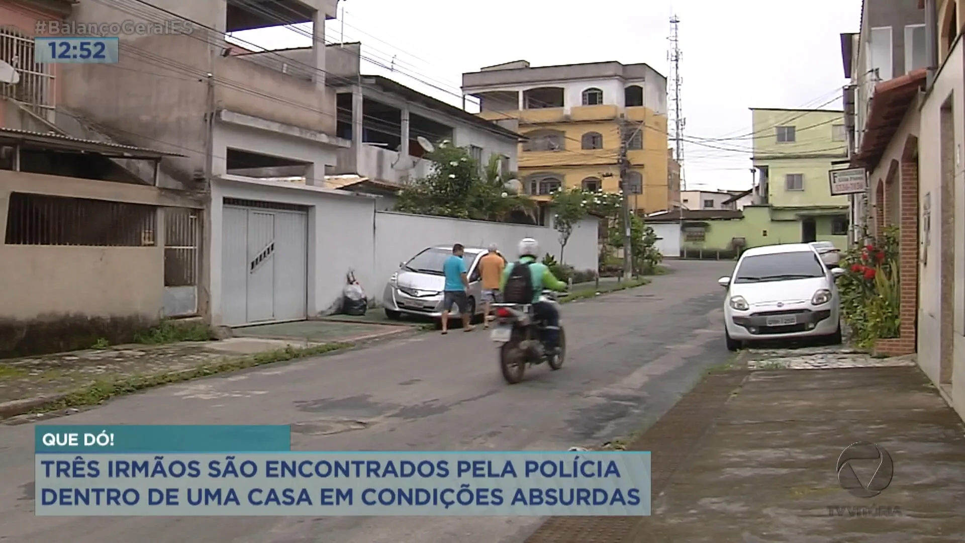 Três irmãos são encontrados pela polícia dentro de uma casa em más condições