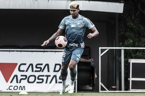 Raniel, atacante do Santos, passa bem após segunda cirurgia em seis meses