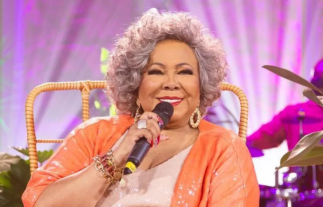 Alcione fará show com músicas inéditas em Vitória em novembro