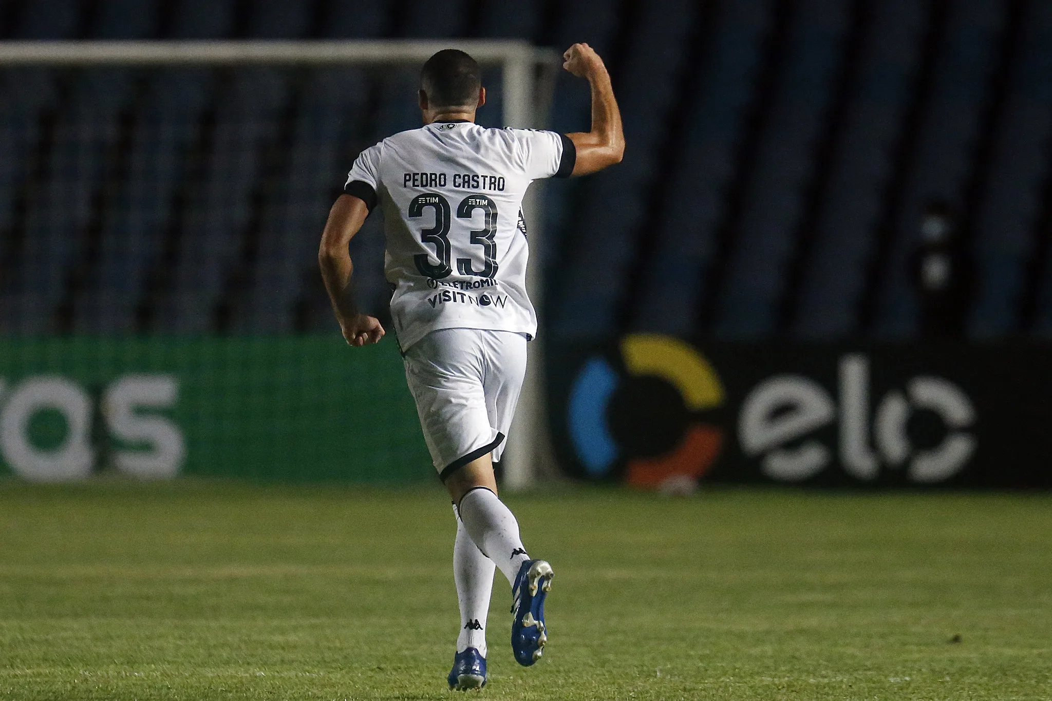 Fogão tem melhor estreia entre os rivais da Série B na Copa do Brasil