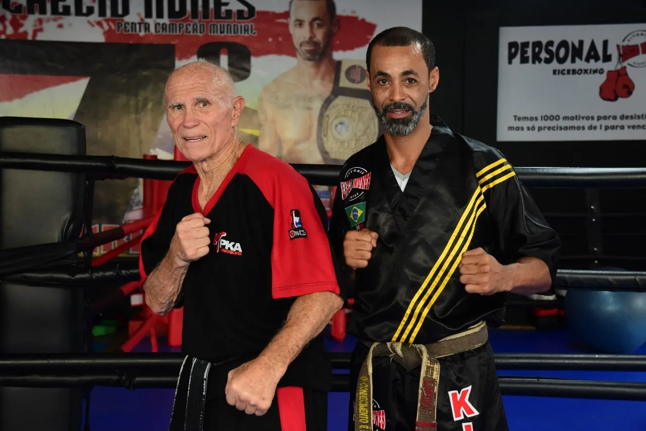 Criador e Lenda do Kickboxing, Bill 'Superfoot' Wallace ministra seminário em Vitória