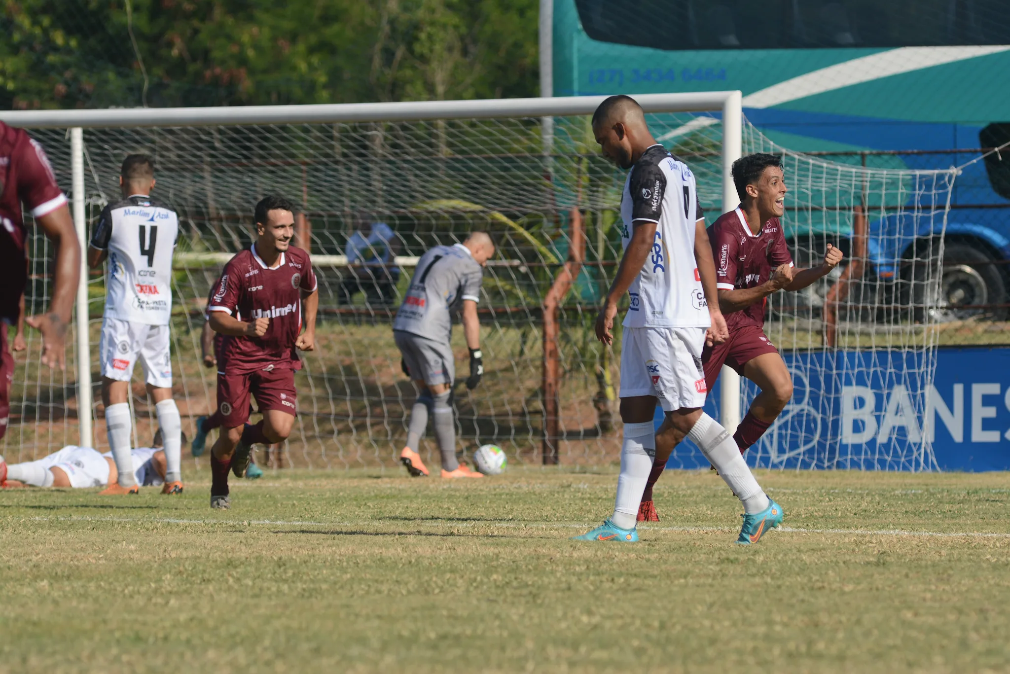 Desportiva vence o Rio Branco e escapa do rebaixamento no Capixabão