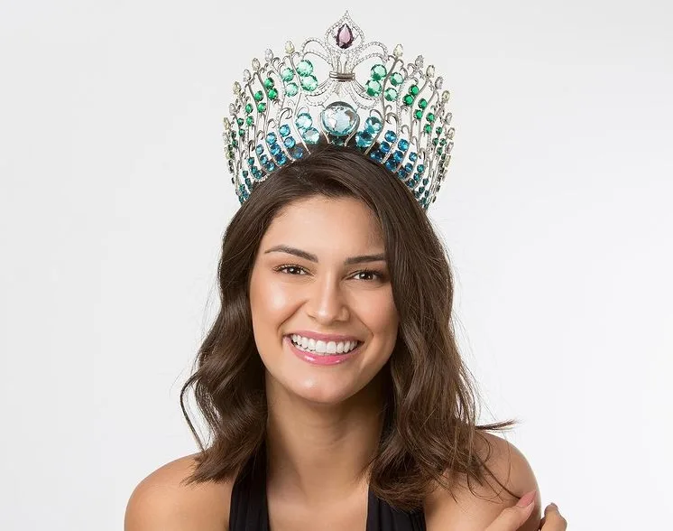 Infectada com covid-19, Miss Brasil 2019 gera revolta na internet após ir à padaria: 'Eu estou arrependida'