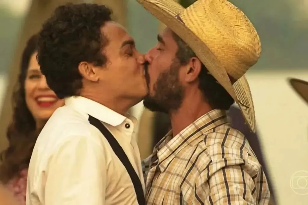 Silvero Pereira comemora cena de beijo gay no último capítulo de Pantanal: "Fizemos história"