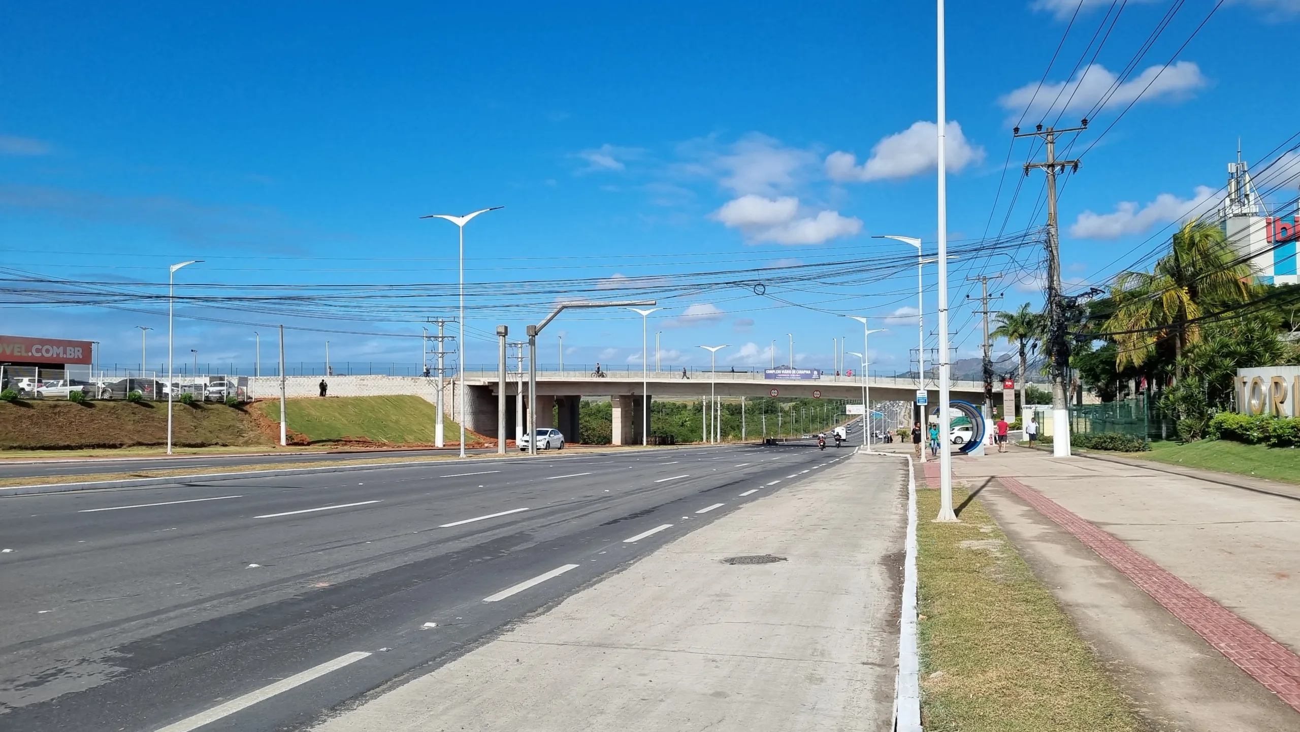 Viaduto de Carapina passa por ajustes finais em primeiro dia útil de funcionamento