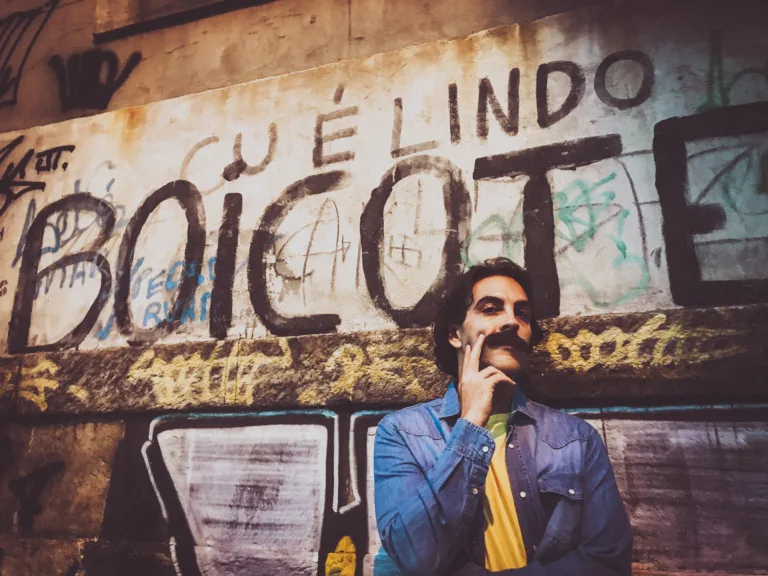 Espetáculo "Belchior - Ano passado eu morri, mas esse ano eu não morro” chega a Vitória