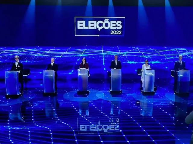 Candidatos à Presidência da República participam de primeiro debate na TV