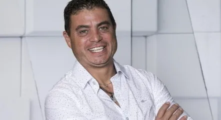 Após Dhomini agredir dono de bar, esposa do ex-BBB se pronuncia