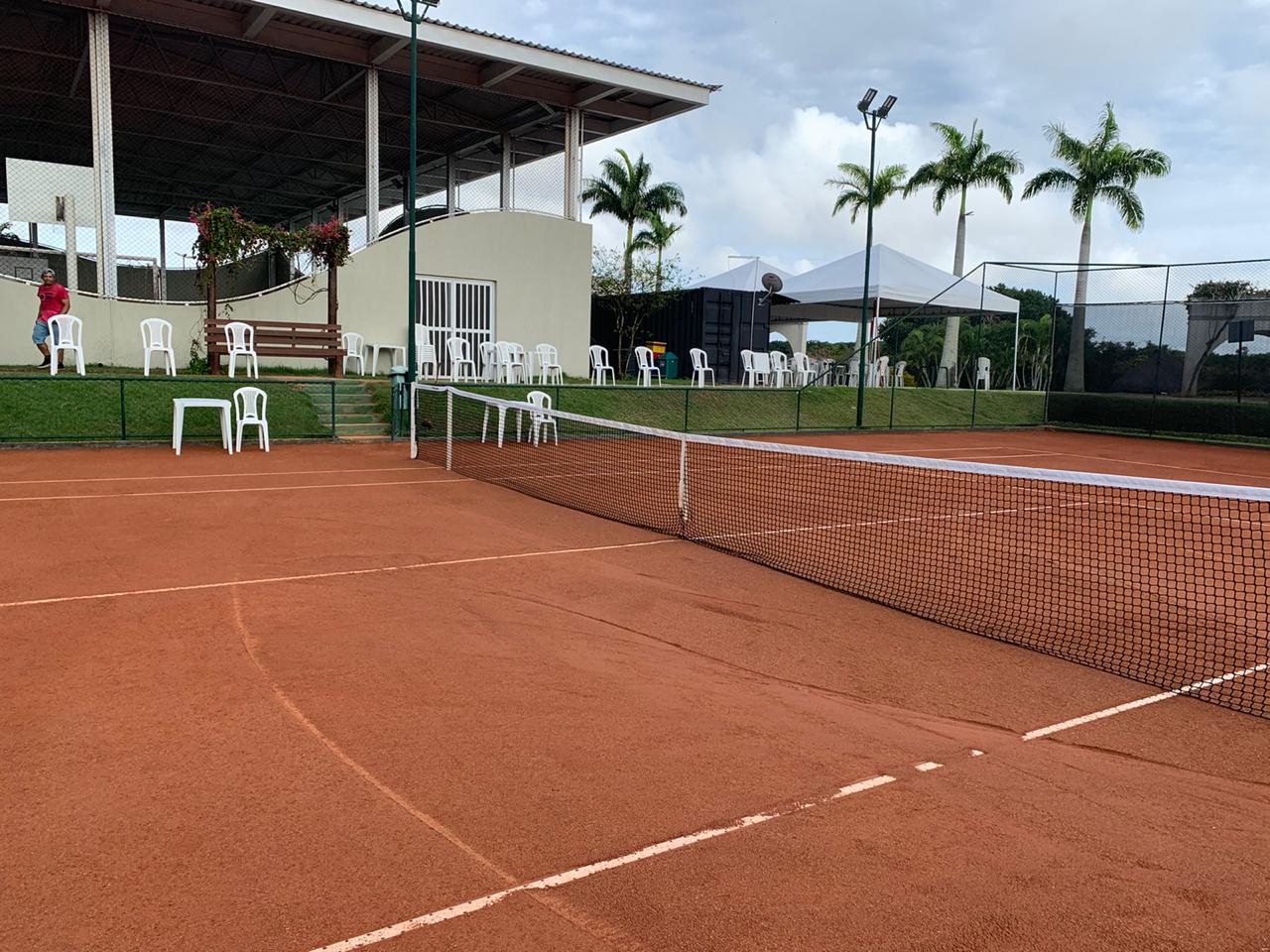 Circuito Rede Vitória de Tênis: sexta-feira (25) de jogos disputados. Competição continua no sábado