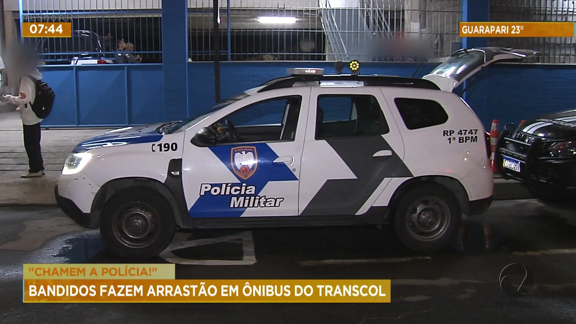 Bandidos fazem arrastão em ônibus do Transcol