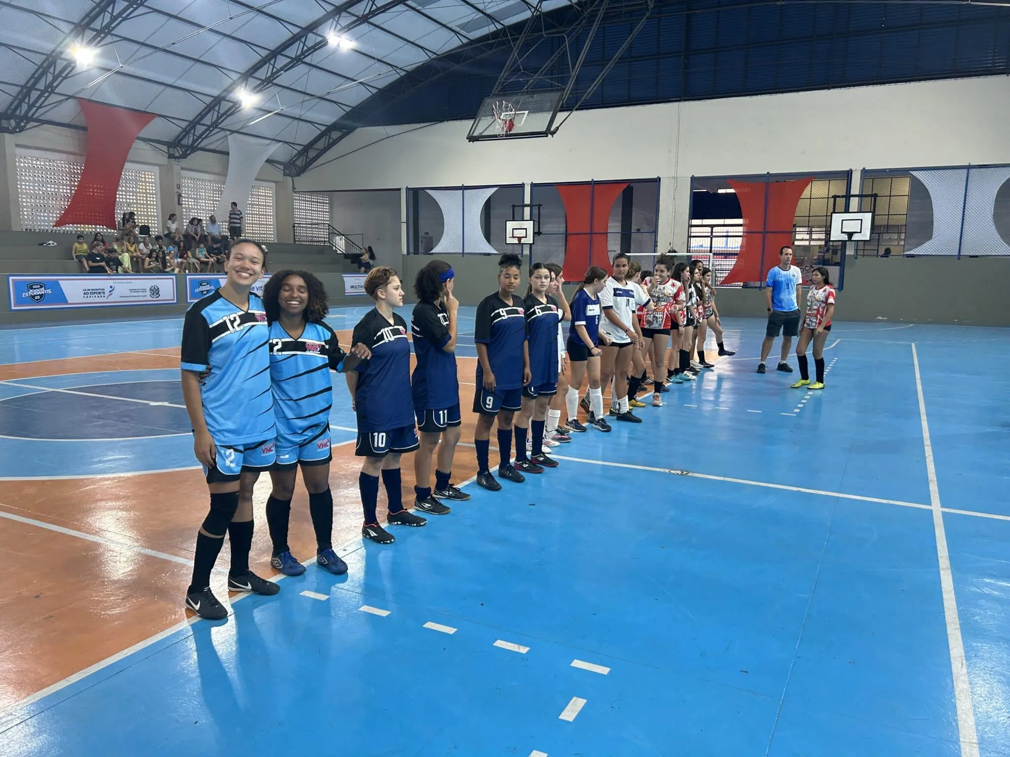 SEB Vitória e vence e garante o bi no futsal juvenil feminino